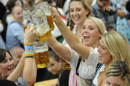 假制度：欧洲最享受 亚洲最勤奋AG真人娱乐网址盘点各国带薪休(图2)