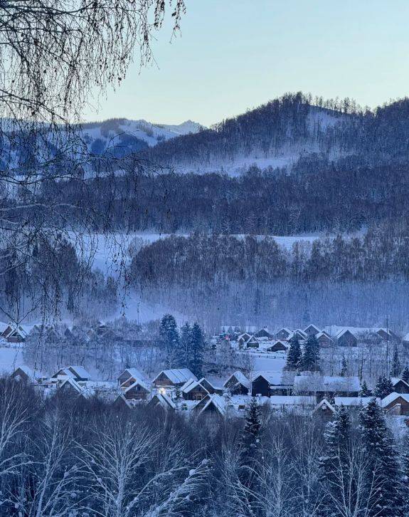 胜游领衔2025新疆高信誉旅行社TOP10AG真人旗舰厅5000+游客亲测揭晓：远(图3)